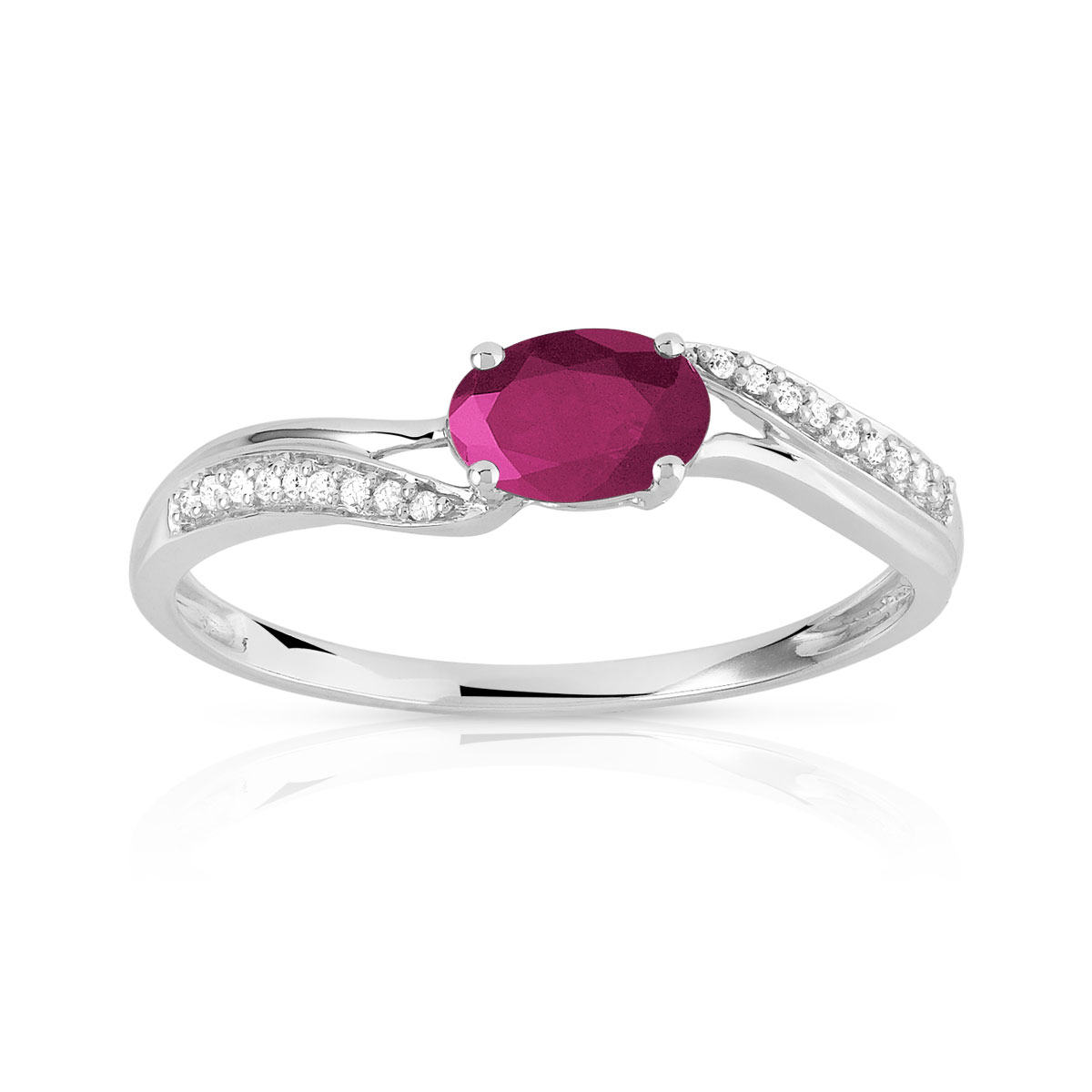 Bague or 750 blanc rubis ovale et diamants