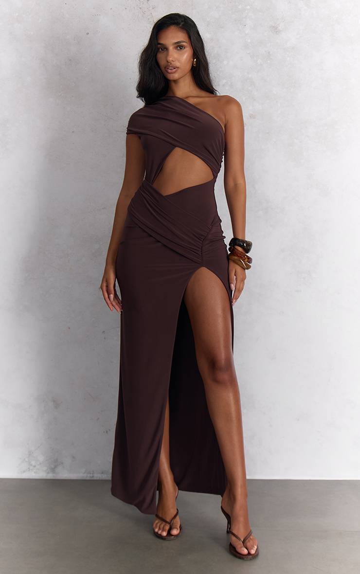 Chocolat Robe Maxi Moulante À Découpes En Tissu Slinky