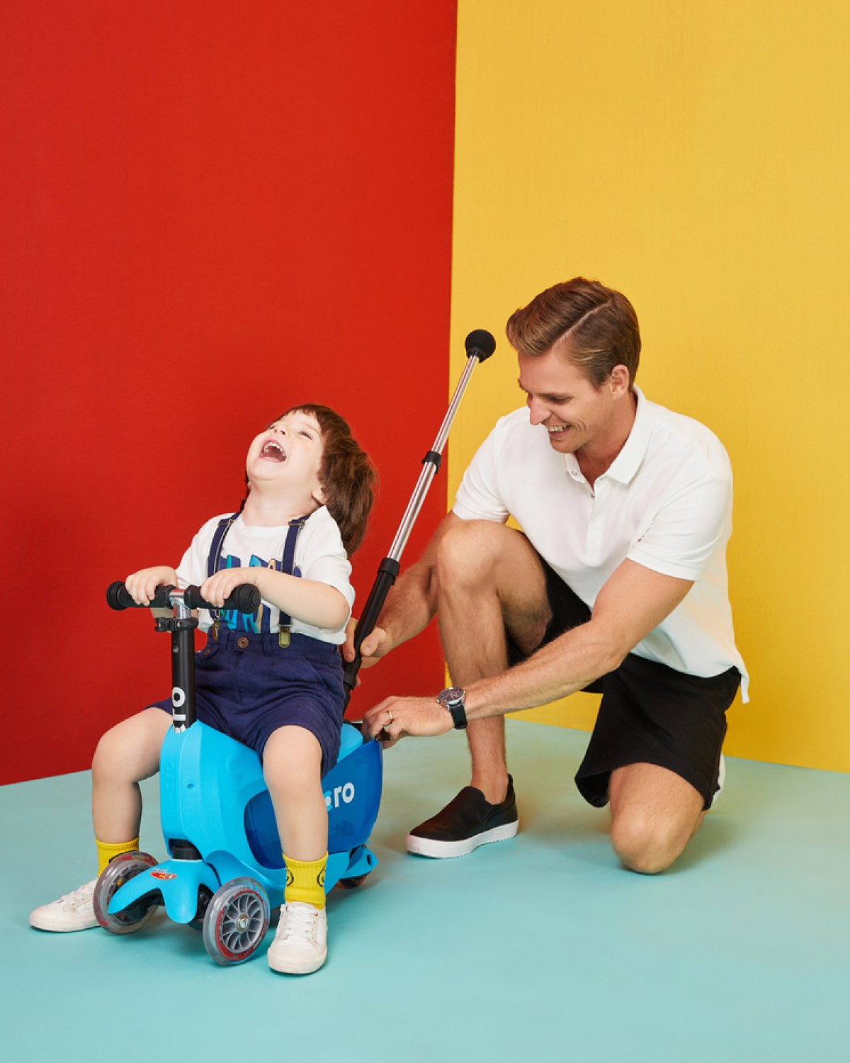 Sparkesykkel og Løpesykkel M/ Foreldrehåndtak – Micro Mini2go Deluxe Plus | 18m-5år