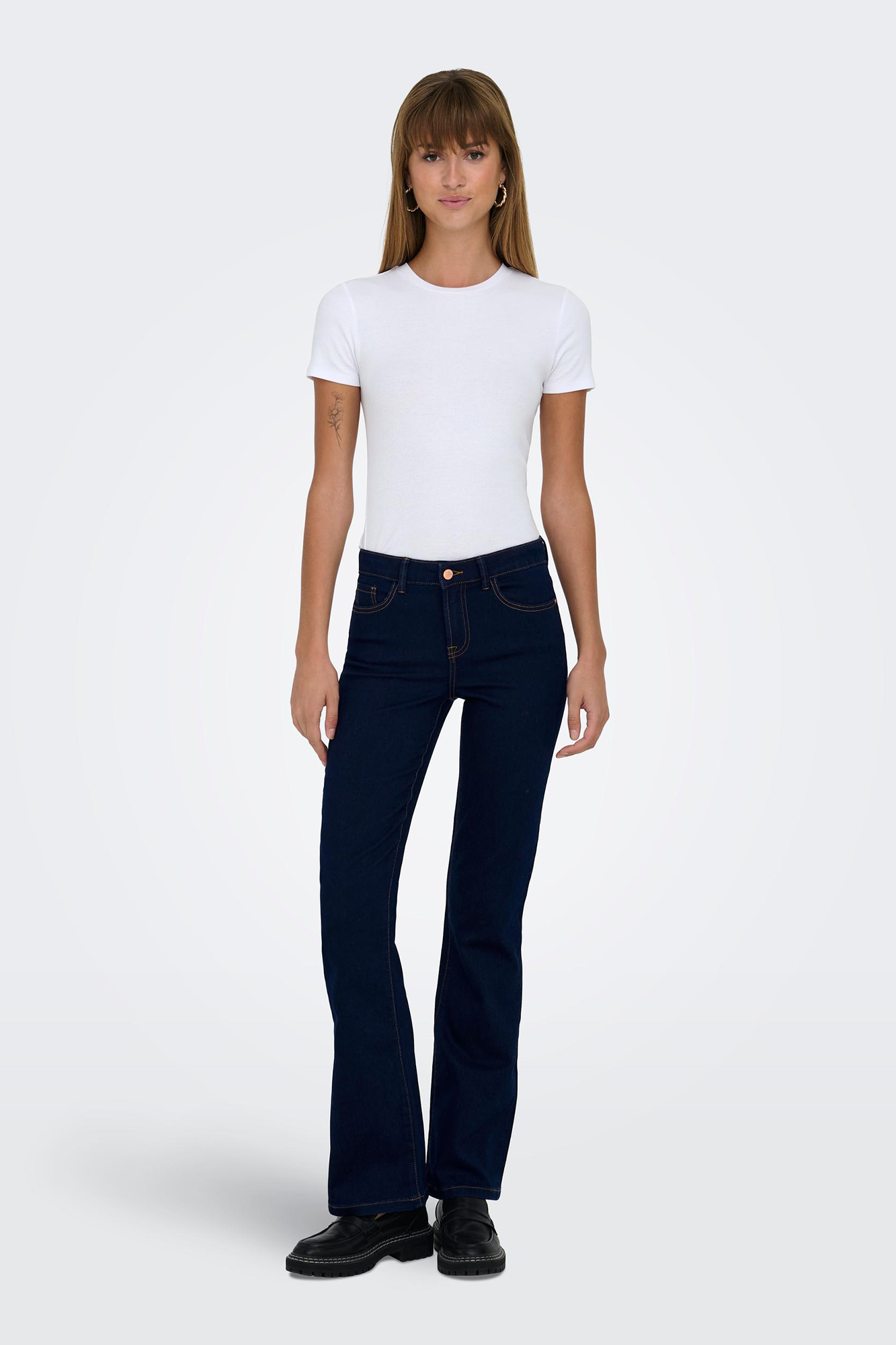 Calça jeans flare de cintura alta
