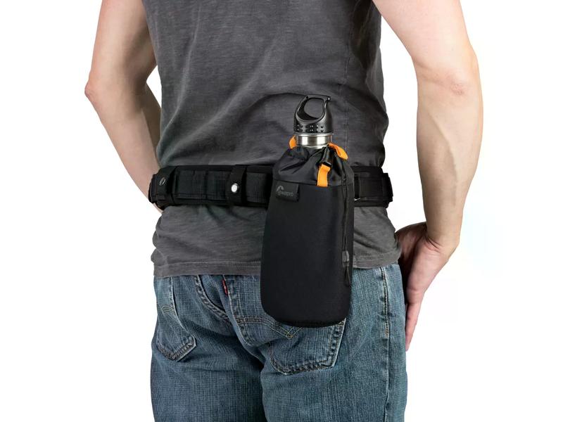 Lowepro Flaschenbeutel ProTactic Neopren Schwarz Flaschentasche für bis zu 1L Wasserflaschen und Trinkflaschen