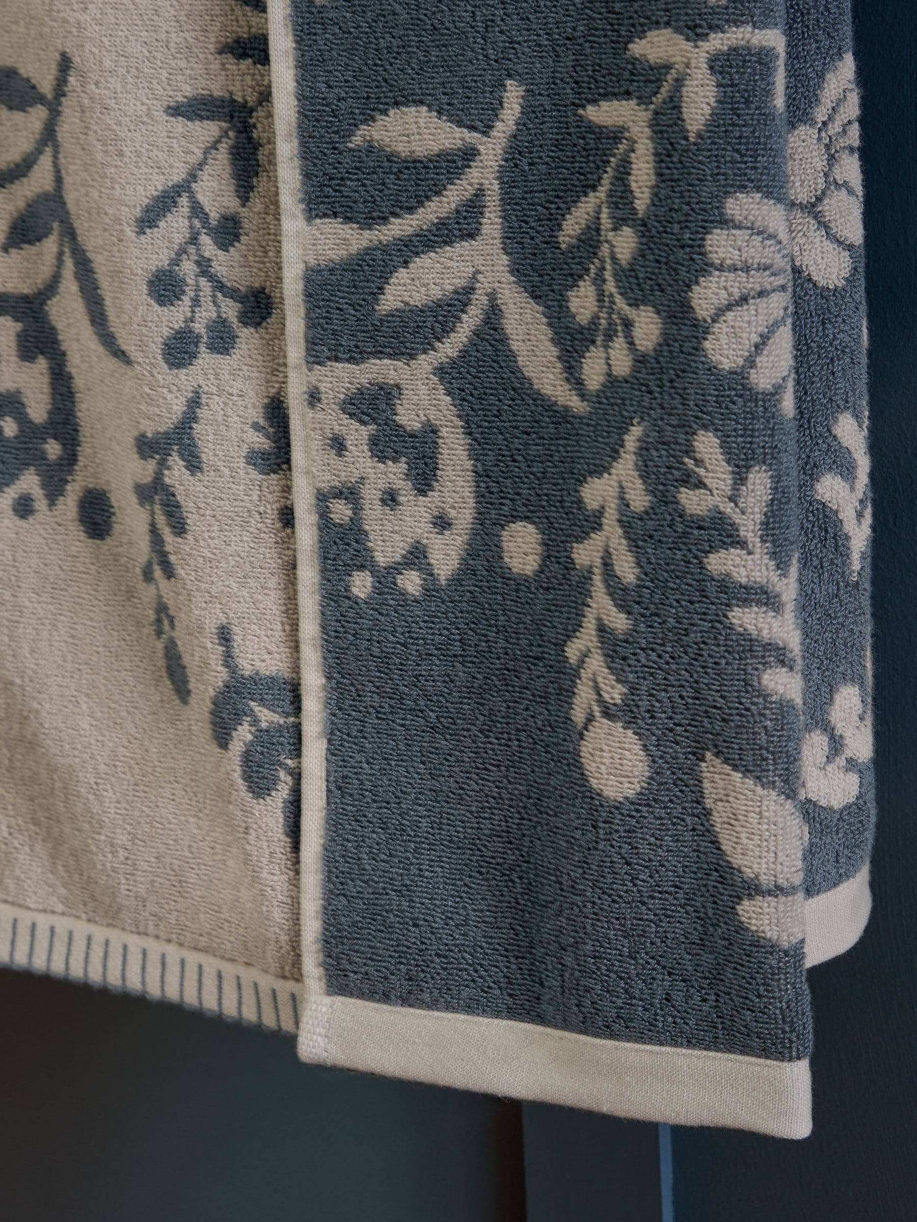 Seeking Simplicity Floral Print Cotton Towels