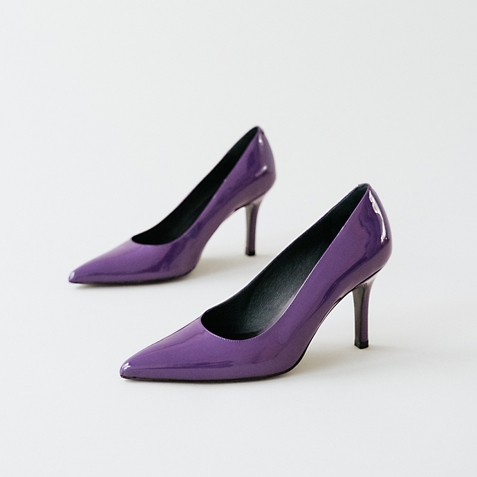 Escarpins à bouts pointus  en cuir vernis violet