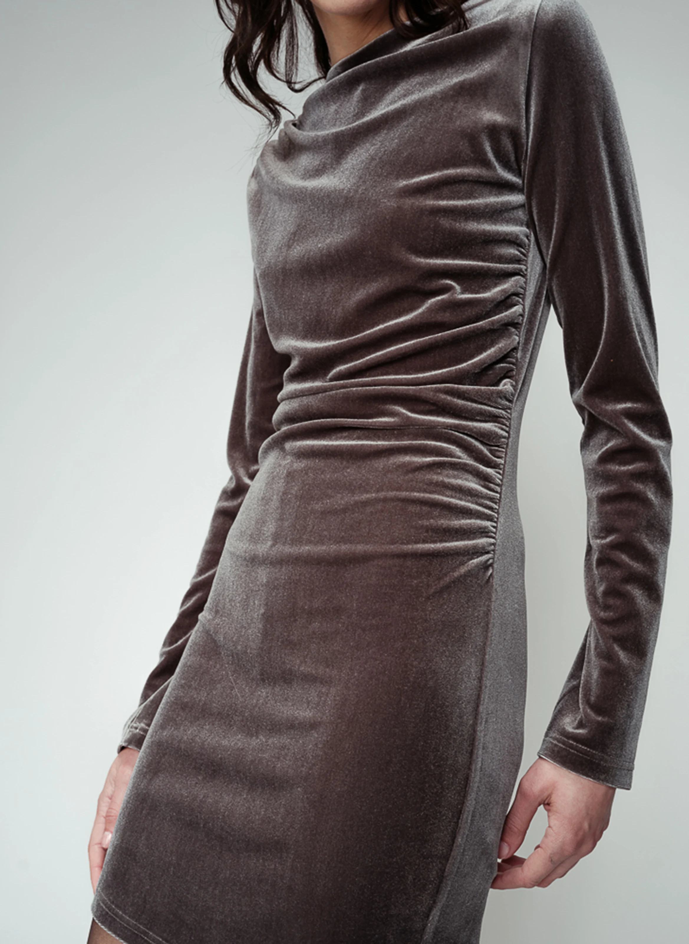 OCEANE - Robe courte col rond en velours | Gris