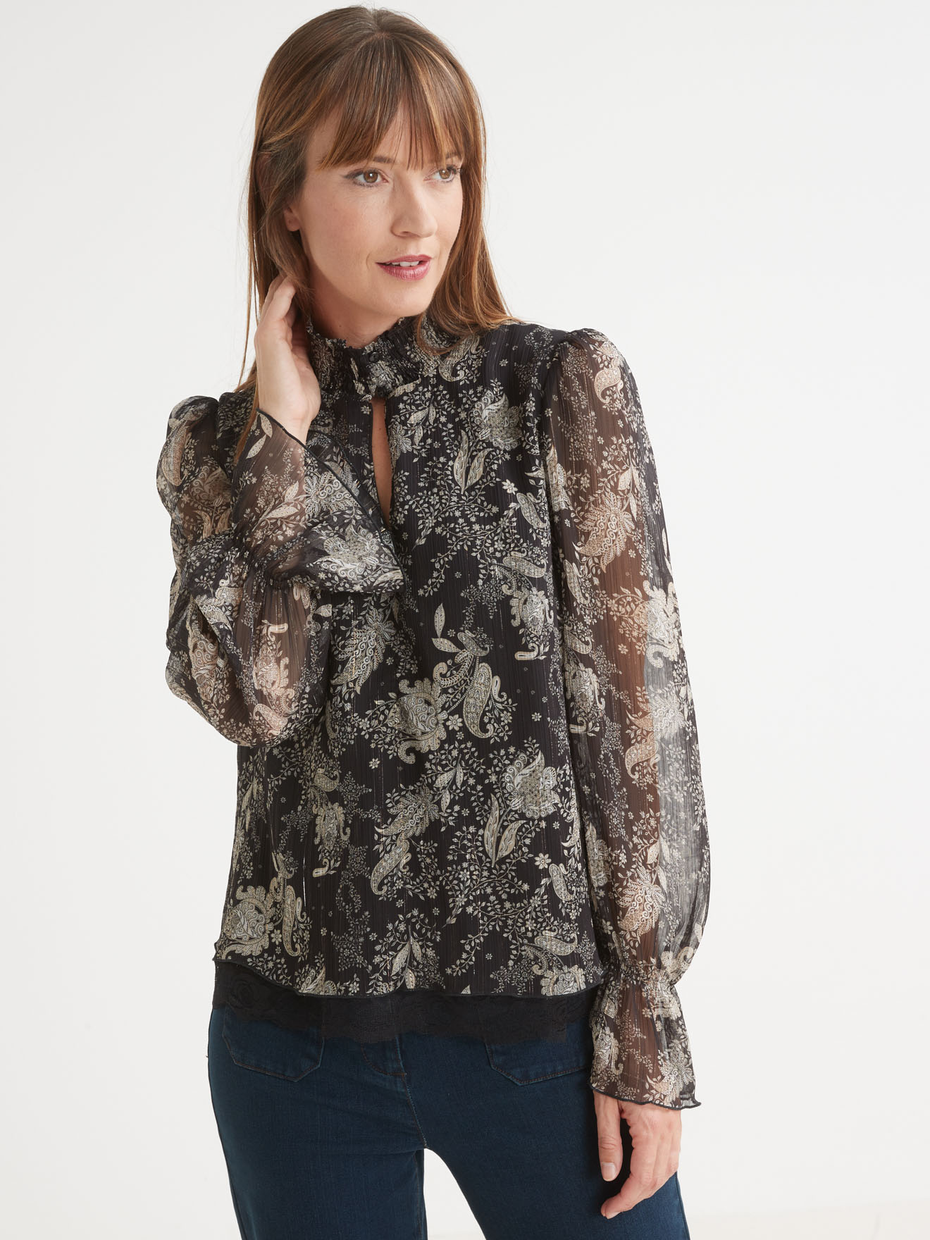 Blouse col montant smocké