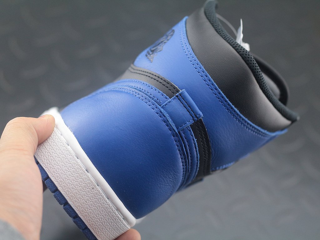 Jordan 1 Retro Black Royal Blue 2017