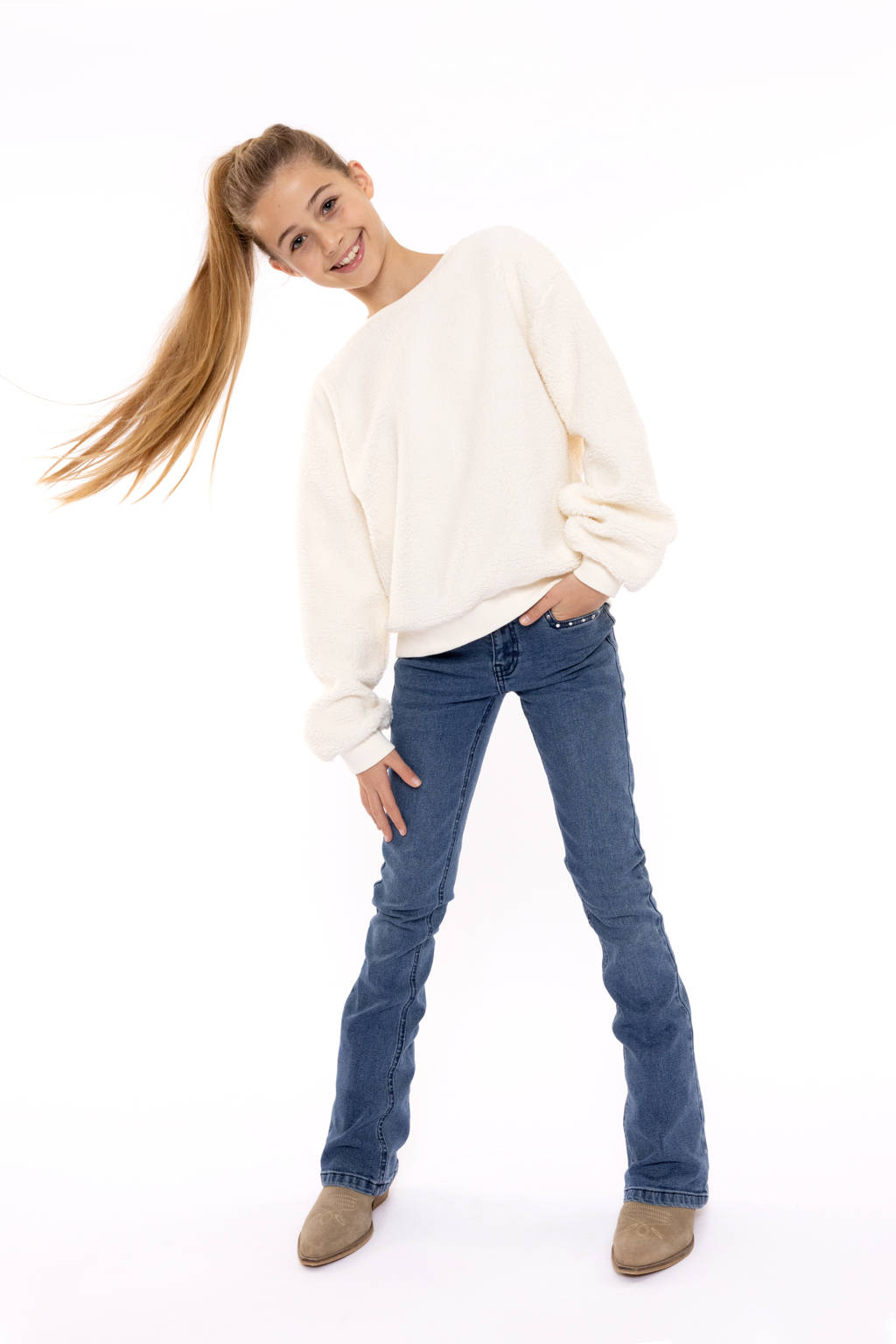 No Way Monday sweater ecru