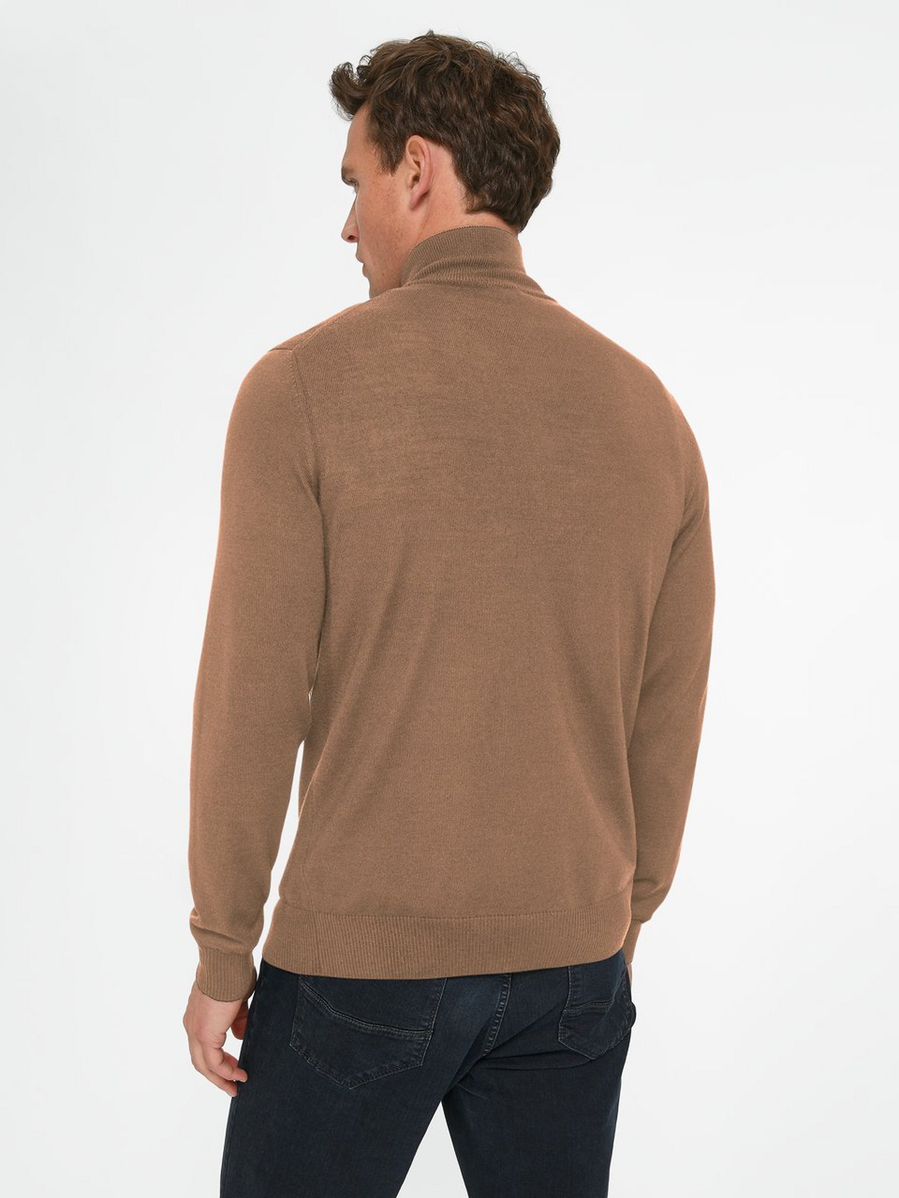 Pullover