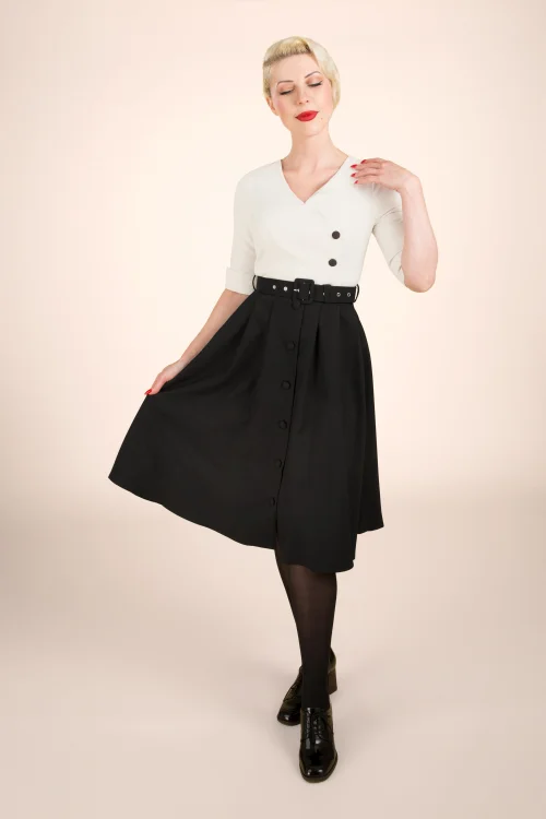 Vixen Contrast button swing jurk in zwart en gebroken wit