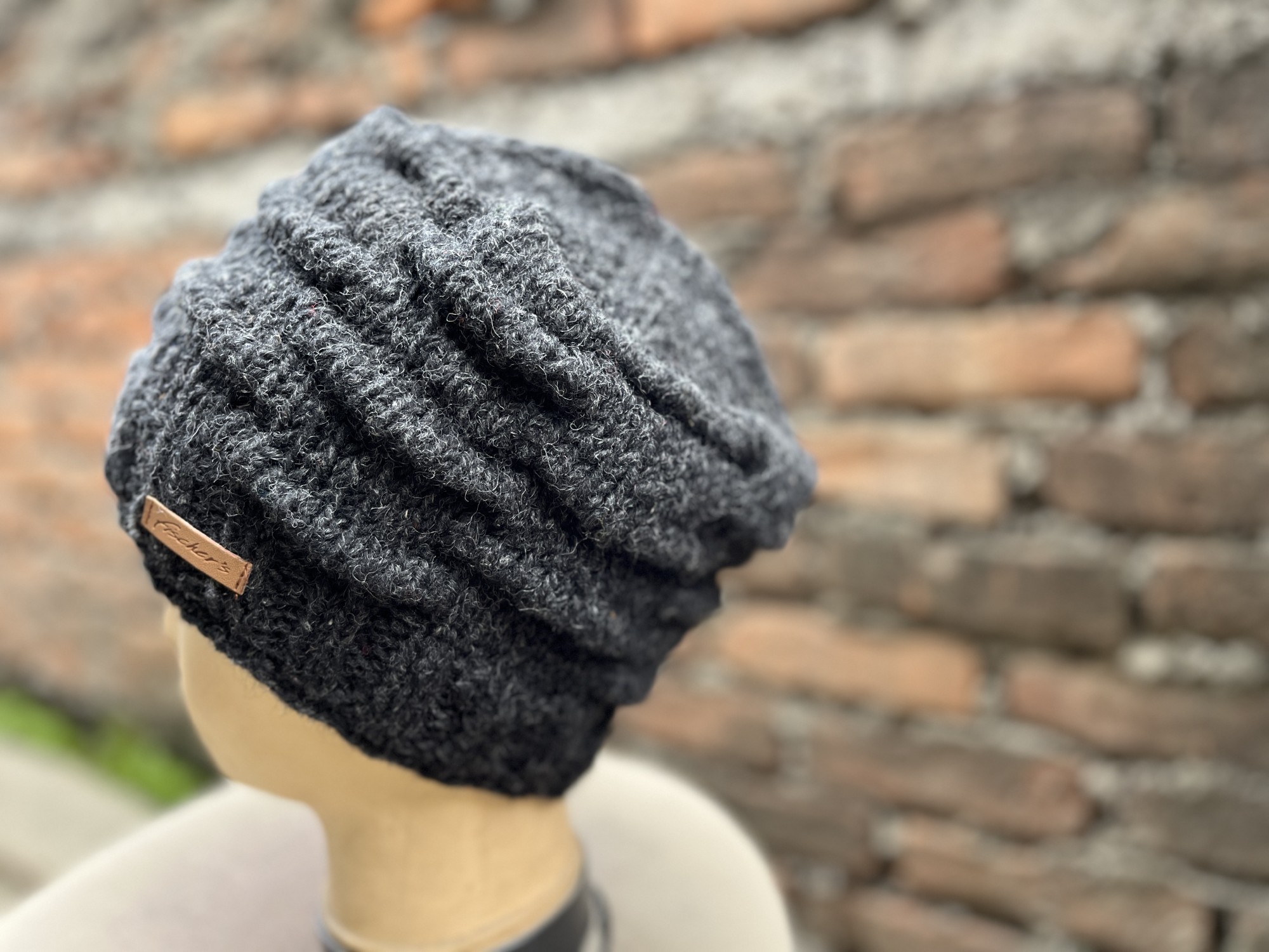 Handgestrickte Mütze 'Wave', dunkelgrau günstig bestellen