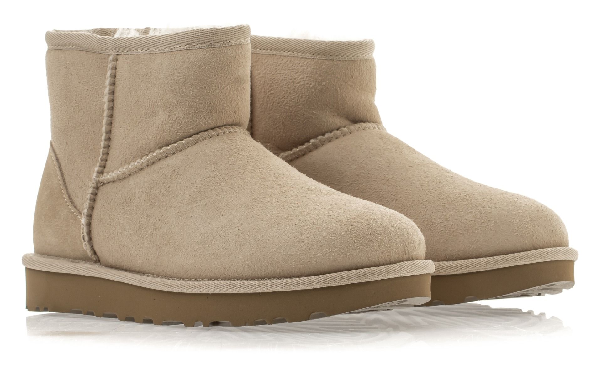 UGG Classic Mini II