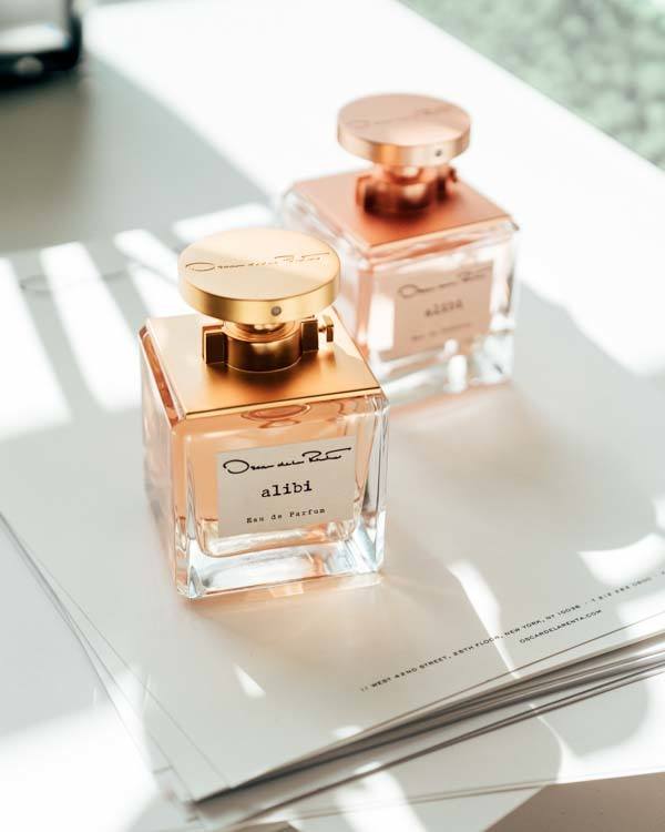 Oscar De La Renta Alibi Eau De Toilette 50ml
