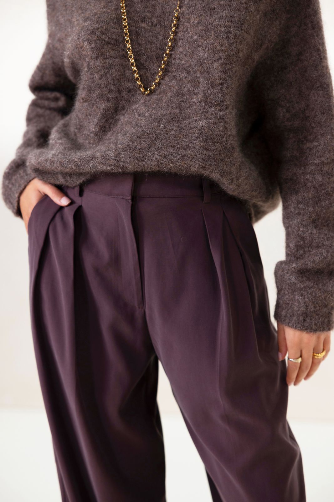 Donkerpaarse wide leg broek