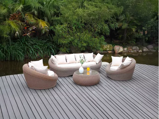 Table basse de jardin en résine tressée marron - WHITEHEAVEN de MYLIA