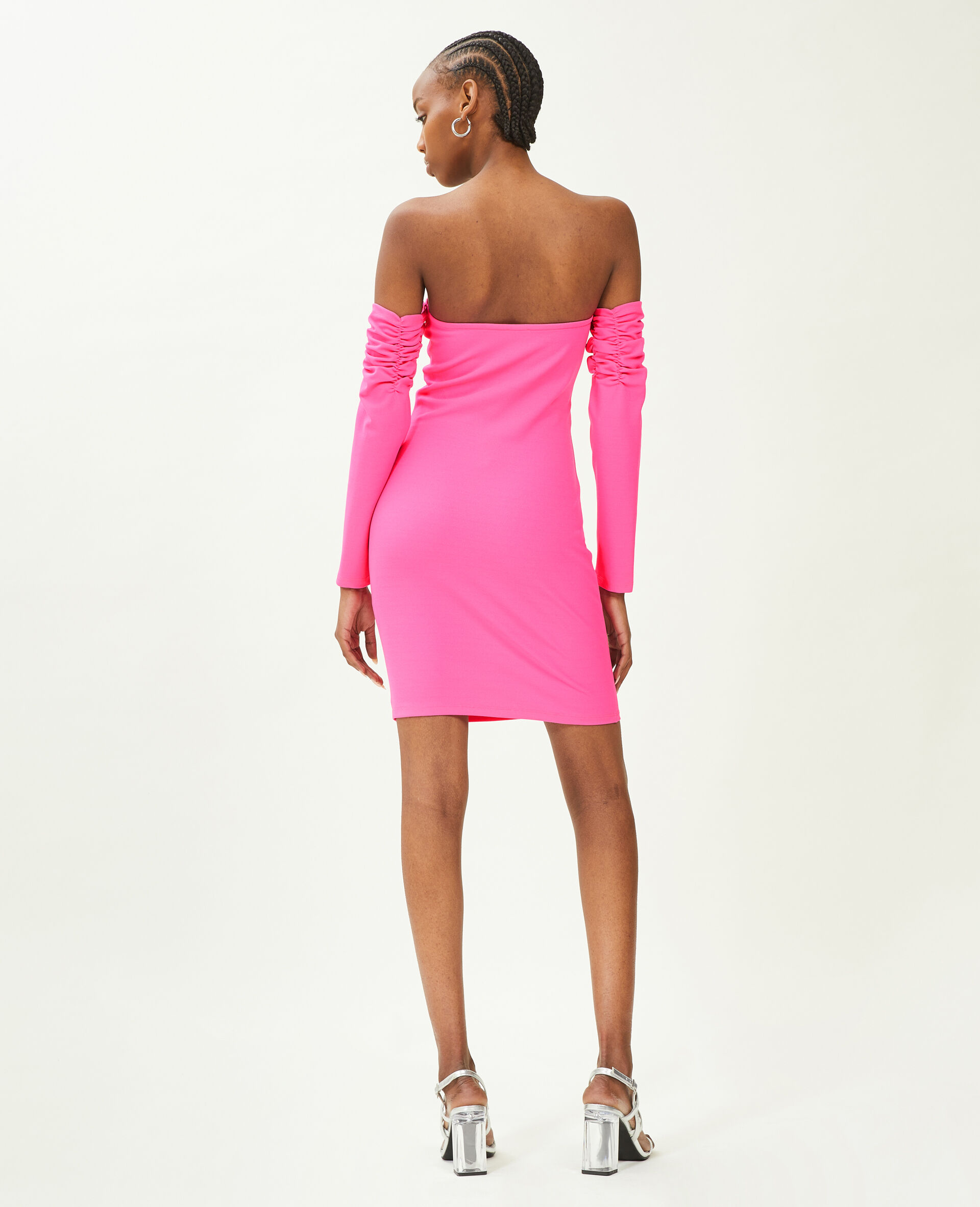 Robe courte en maille encolure Bardot - Rose