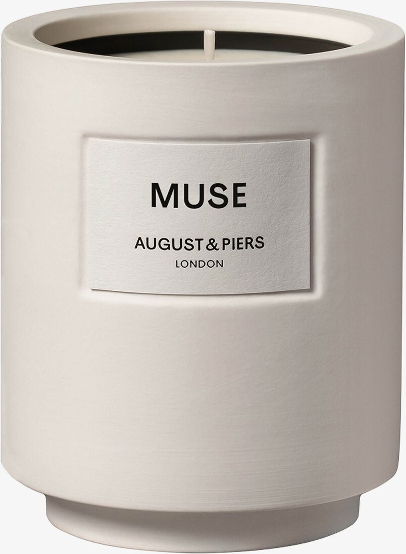 gebroken wit august & piers geurkaarsen muse 340gr - scented candle