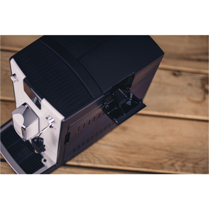 Nivona Kaffeevollautomat CafeRomatica NICR 560 // 1kg Nivona Kaffee gratis