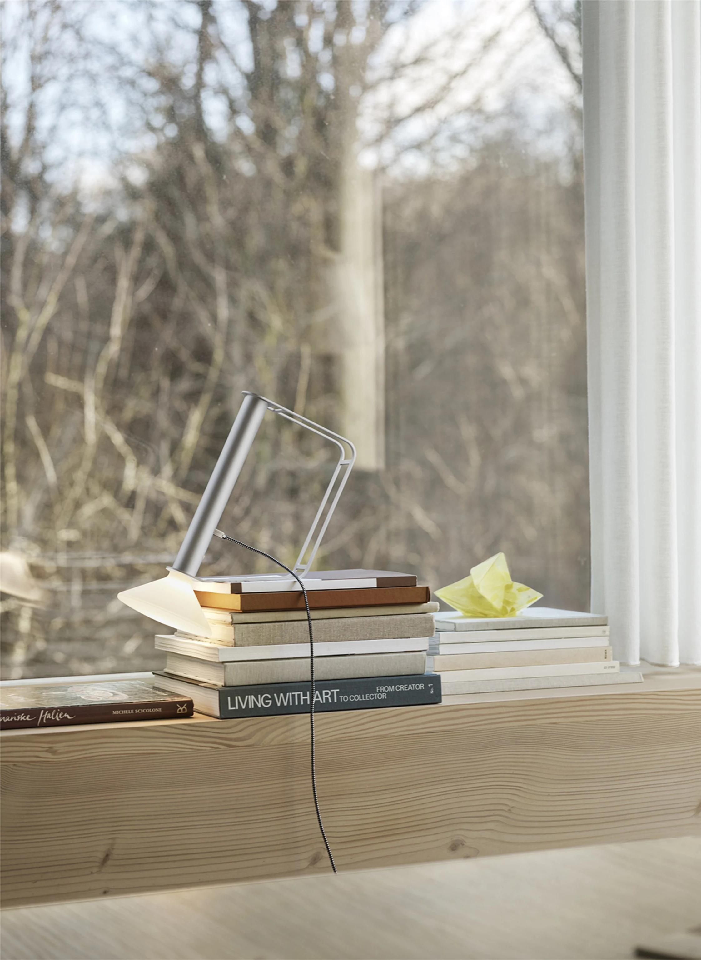 MUUTO Tischleuchte PITON