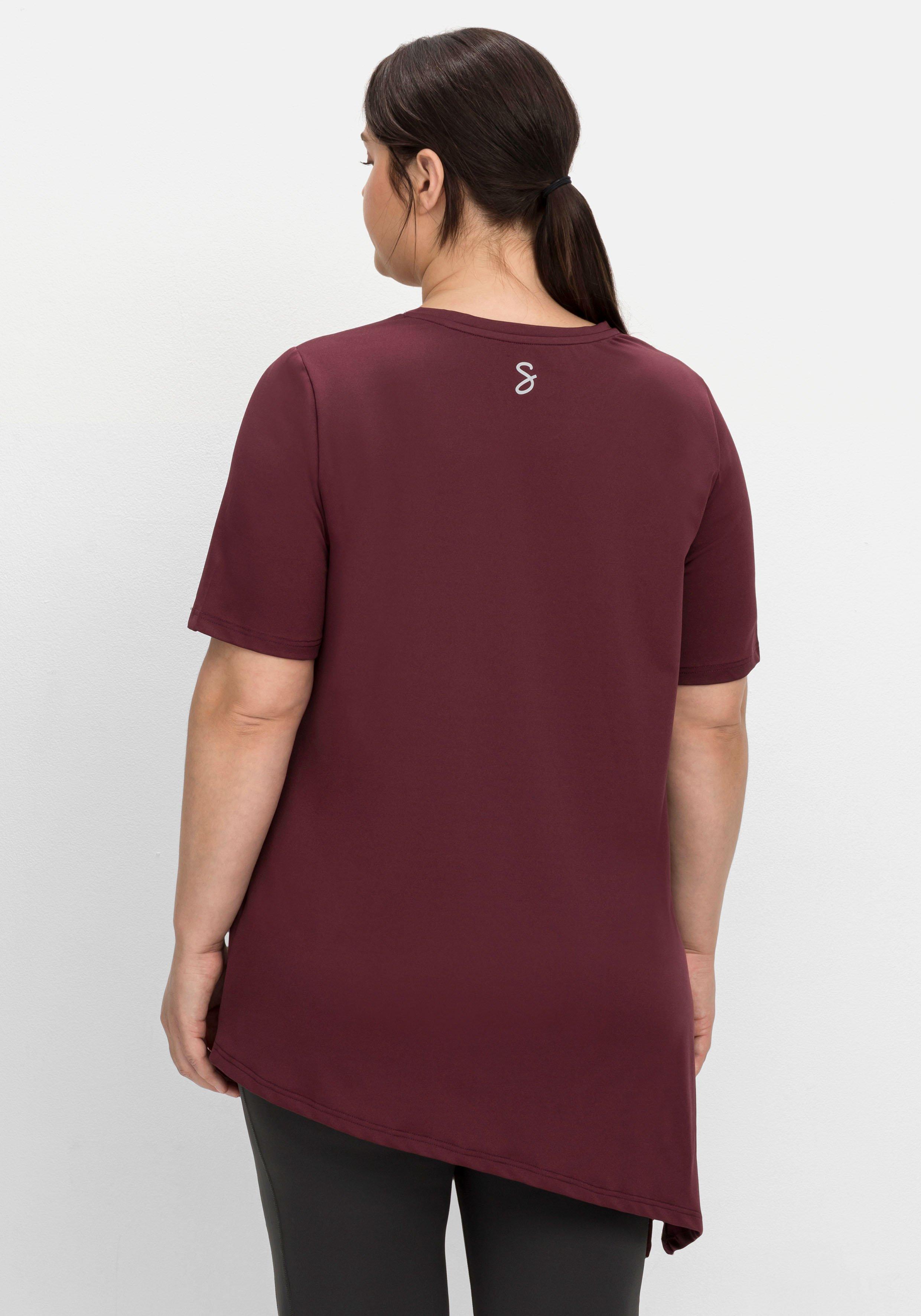 Funktionsshirt mit asymmetrischem Saum