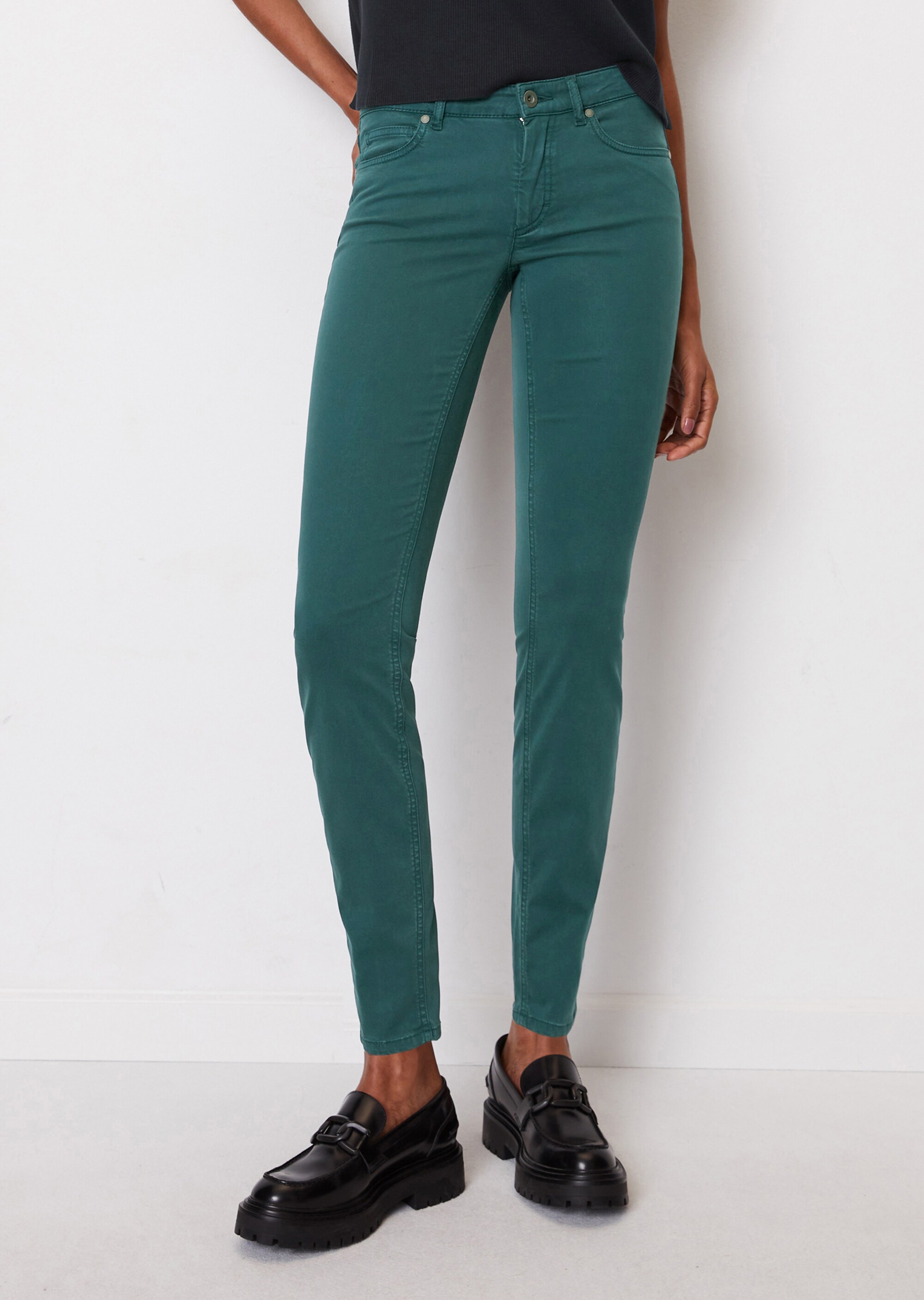 Hose Modell LULEA slim mid waist mit TENCEL™Lyocell