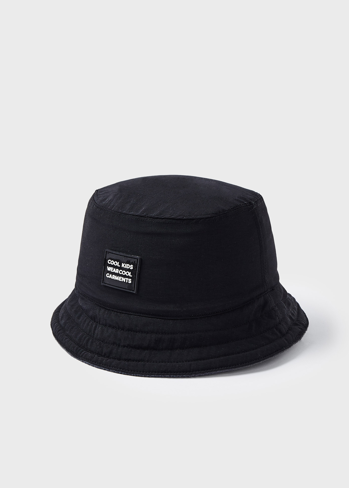 Chapéu chanel reversível para meninos