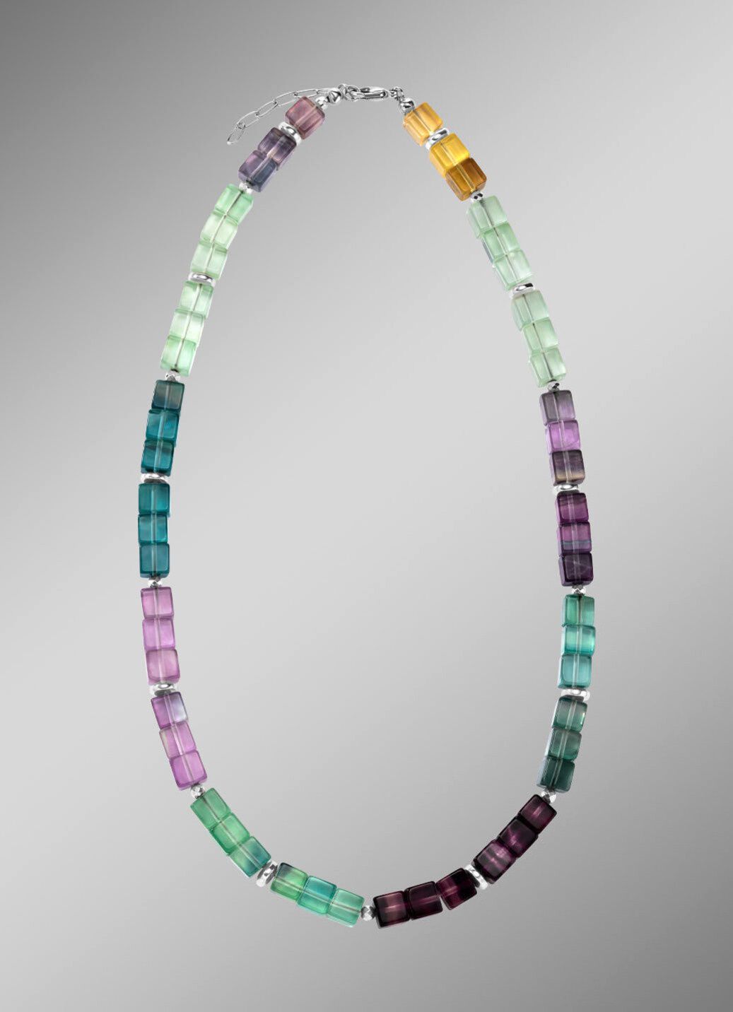 Wunderschöne Garnitur mit Hämatit, beh. und Fluorit in Multicolor