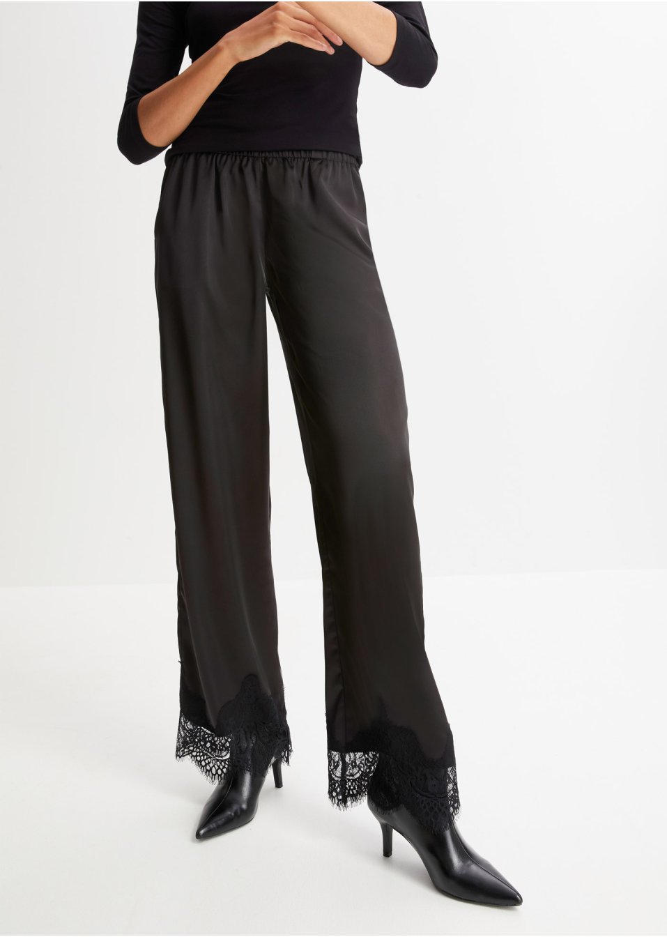 Pantalon en satin avec dentelle