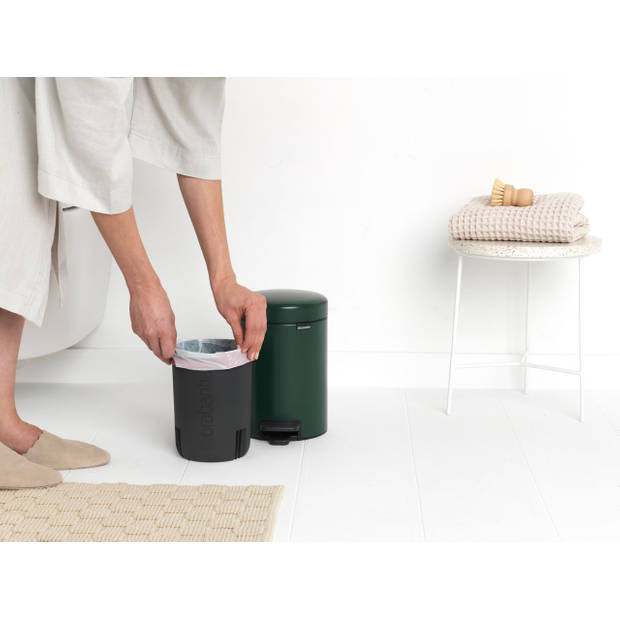 Brabantia newIcon pedaalemmer 3 liter met kunststof binnenemmer - Pine Green