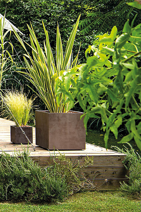 Cubo à réserve d'eau plastique Deroma Millennium brownstone 25 x 25 x h.25 cm