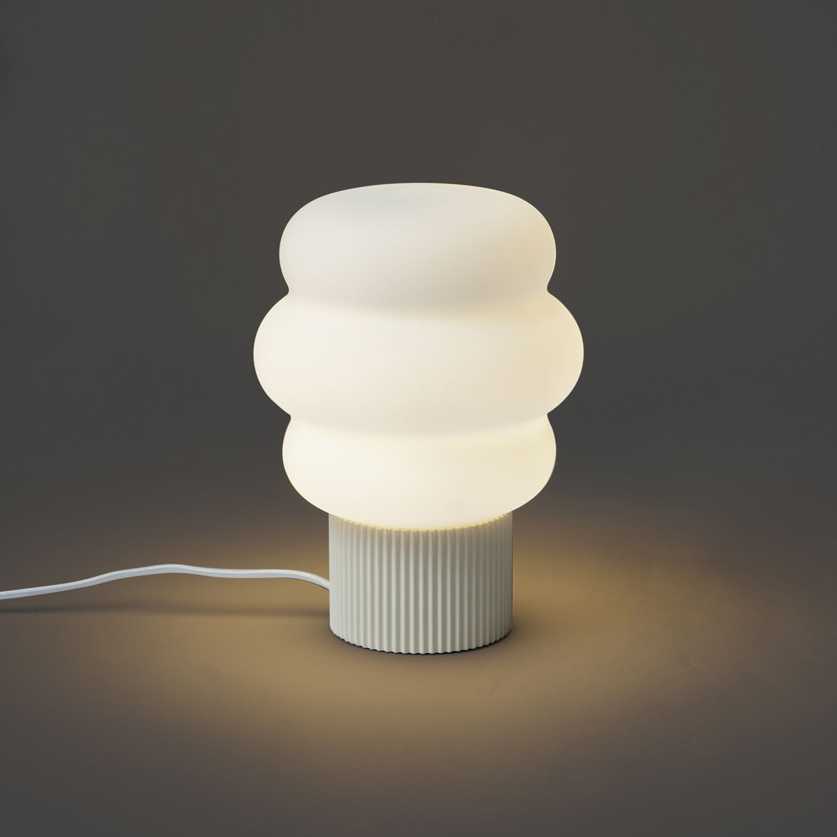 Japandi tafellamp beige met opaal glas 18cm - Kumo