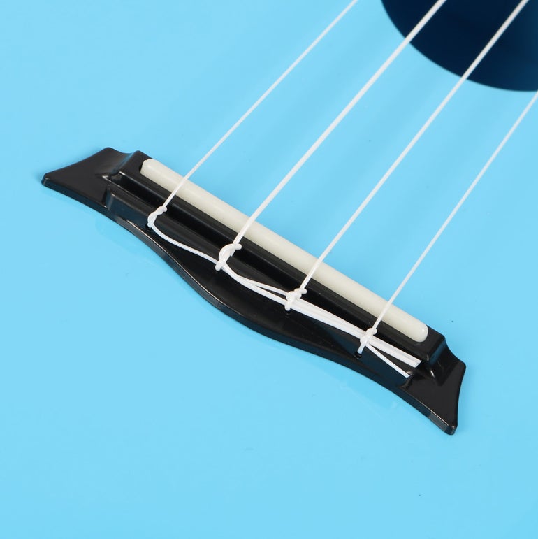 Korala PUC-20-LBU polycarbonaat concert ukelele blauw