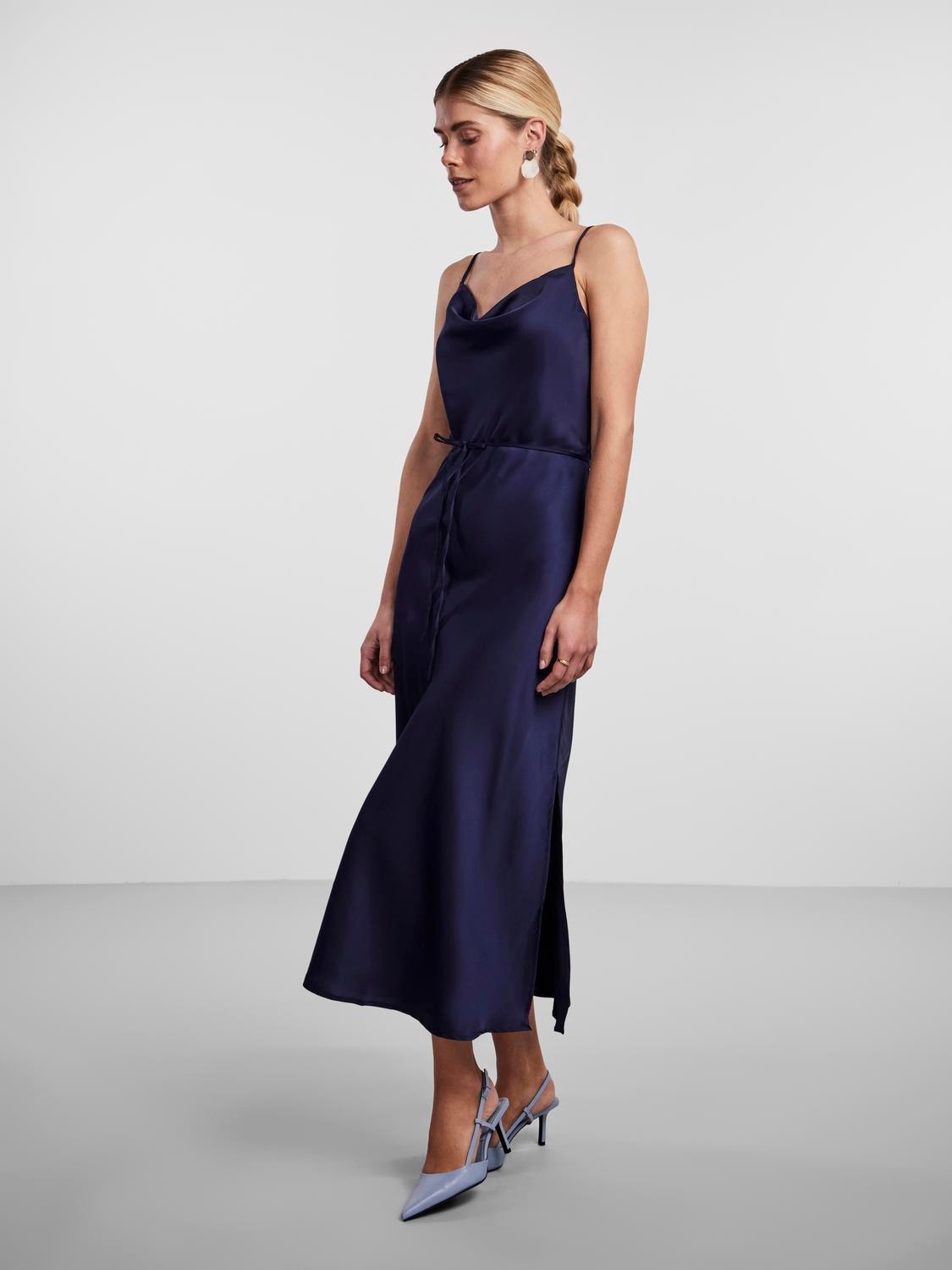 Y.A.S Spaghettikleid »YASTHEA STRAP LONG DRESS S. NOOS« Sommerkleid