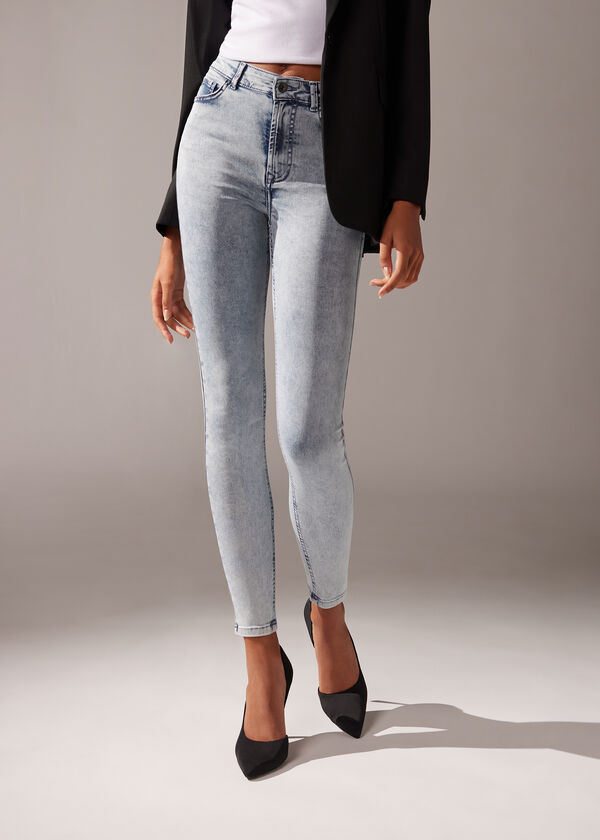 Calça jeans skinny push-up de cintura alta com toque suave