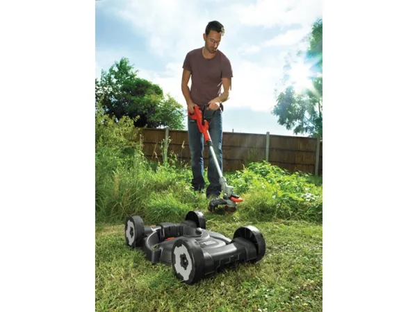 Black & Decker Strimmer STC1820CM-QW - Græstrimmer - ledningfri - 18 V - 7400 opm - 28 cm - inkl. 1x2Ah Batteri