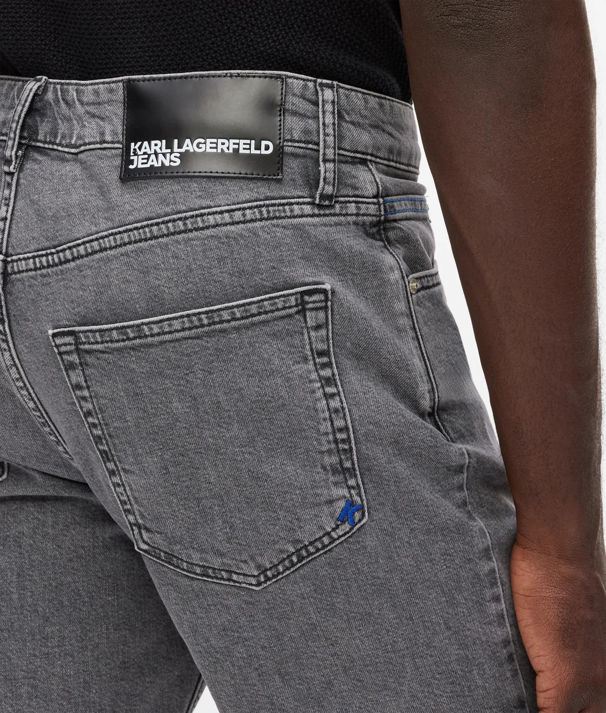 Slanke denim shorts