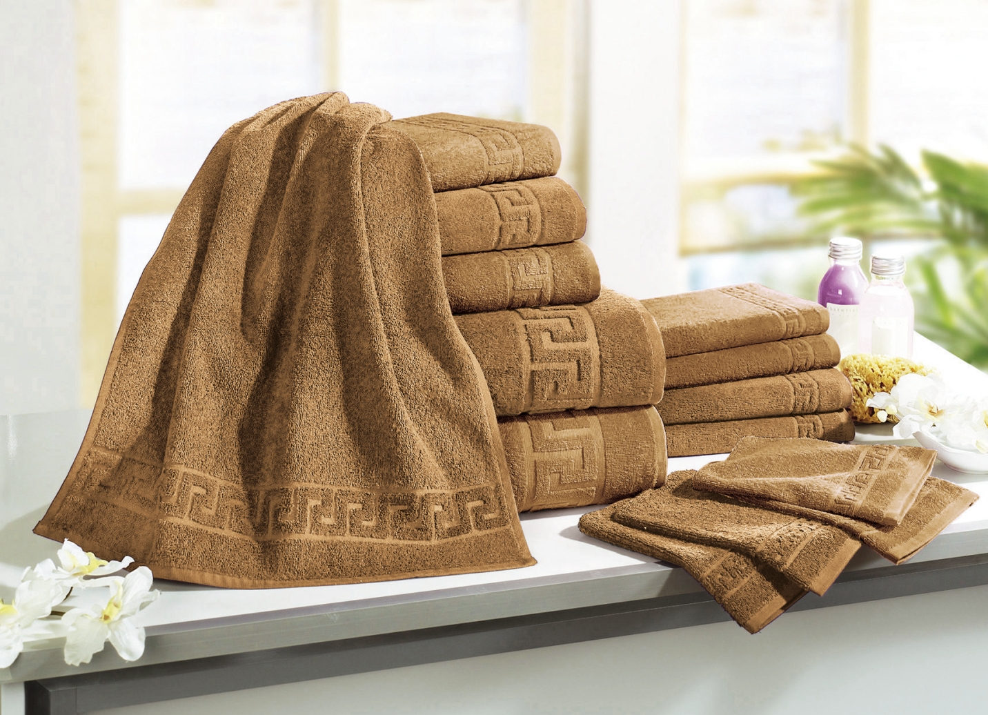 Frottierserie mit Mäander-Jacquard-Struktur