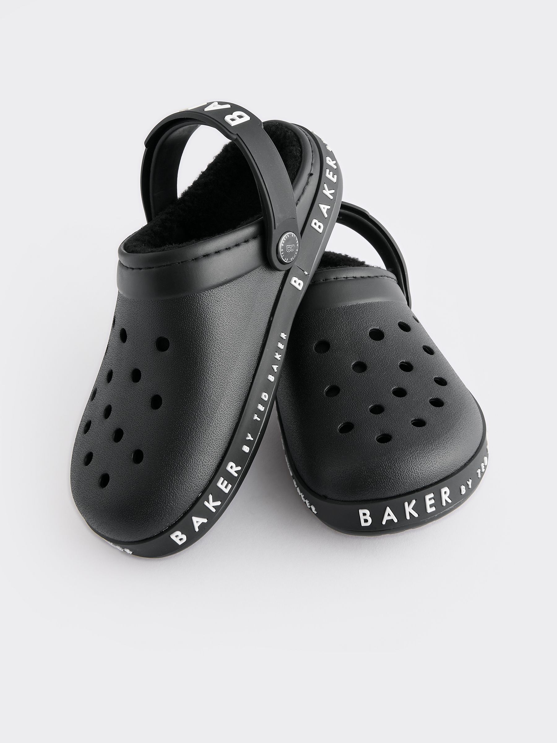 Baker by Ted Baker met borg gevoerde klomppantoffels voor jongens