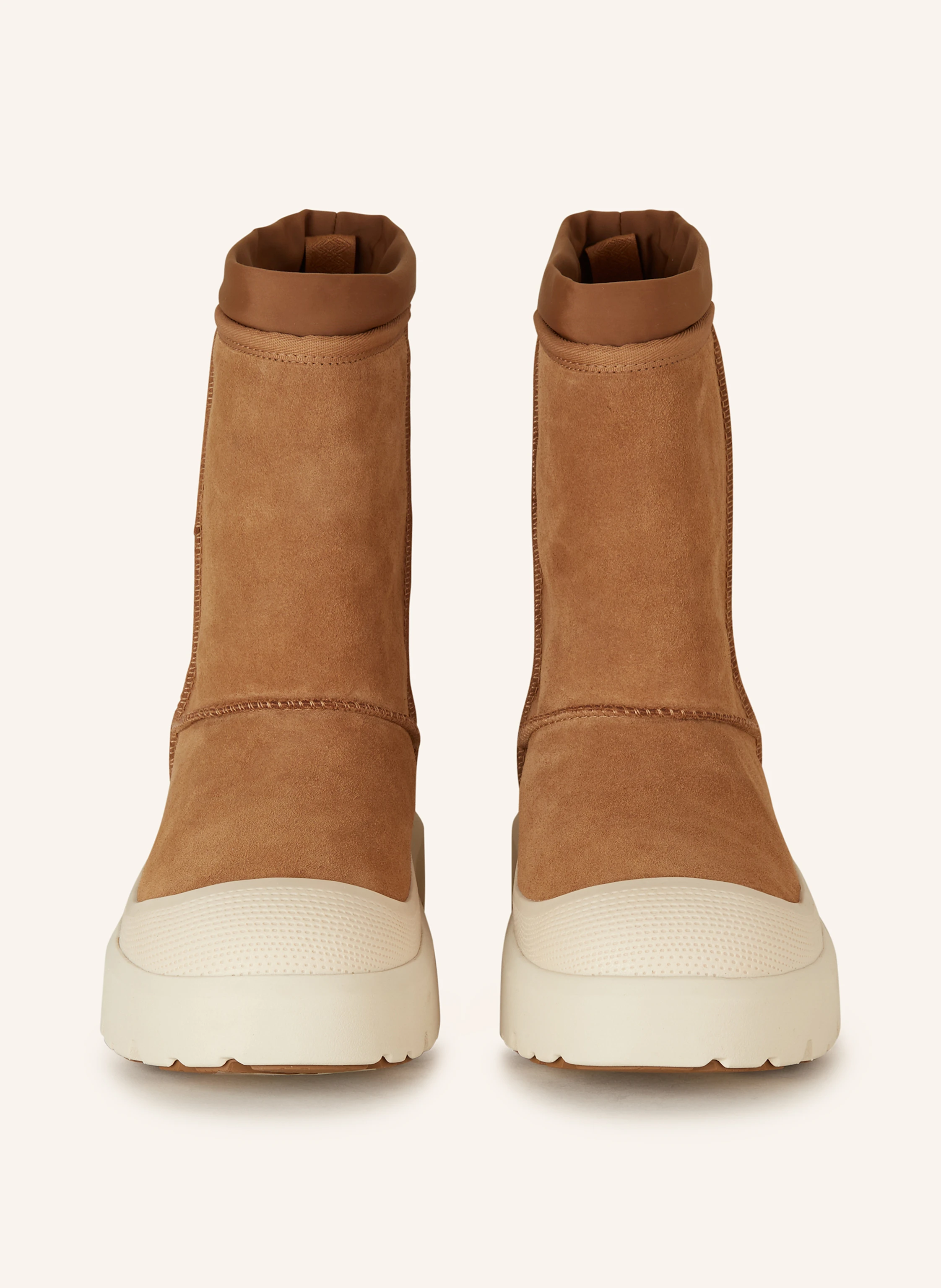 UGG Plateau-Boots CLASSIC SHORT