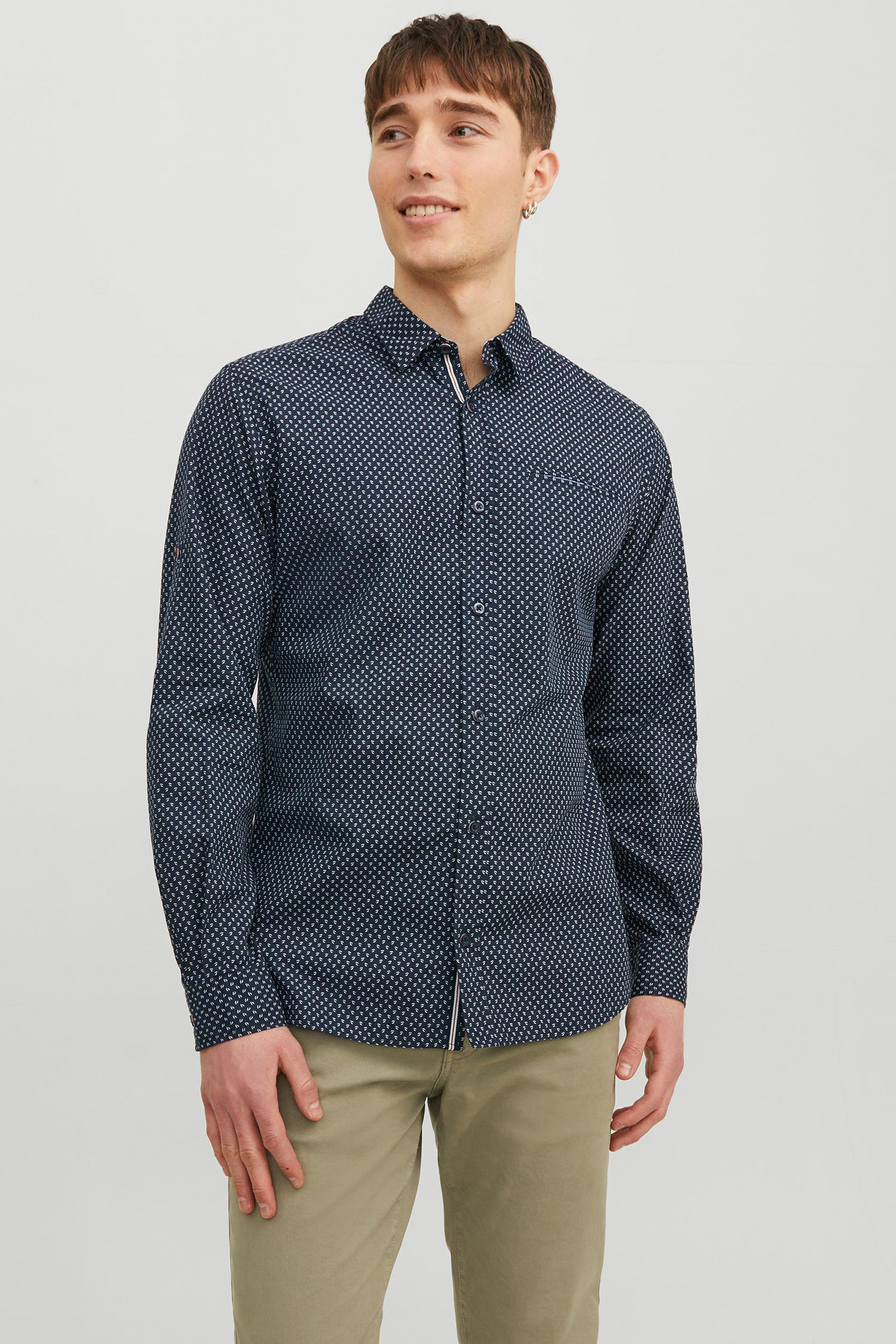 Camisa slim fit com microestampa