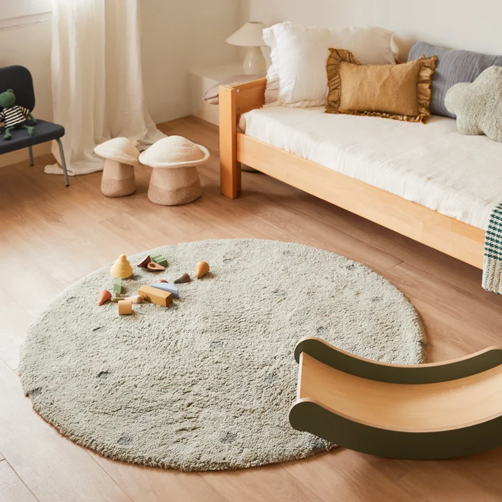 Lorena Canals - Round Dot Teppich, Ø 140 cm, chestnut / rose
