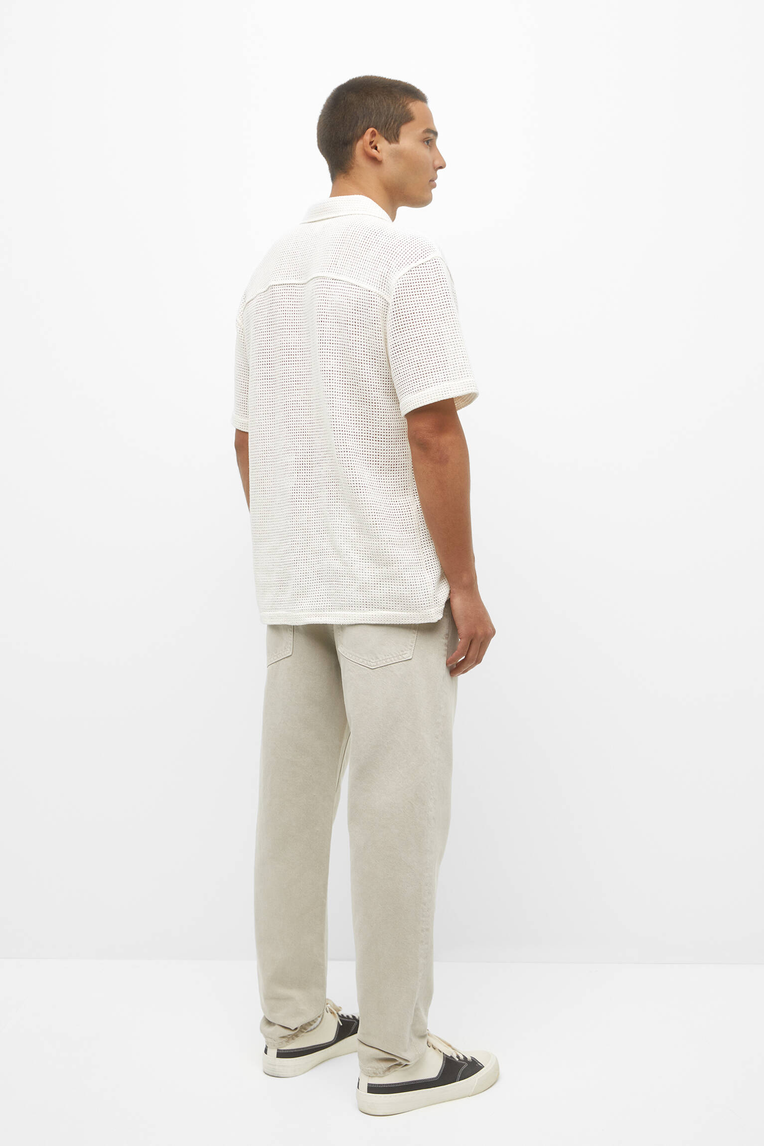 CALÇA JEANS BÁSICA PADRÃO - AREIA