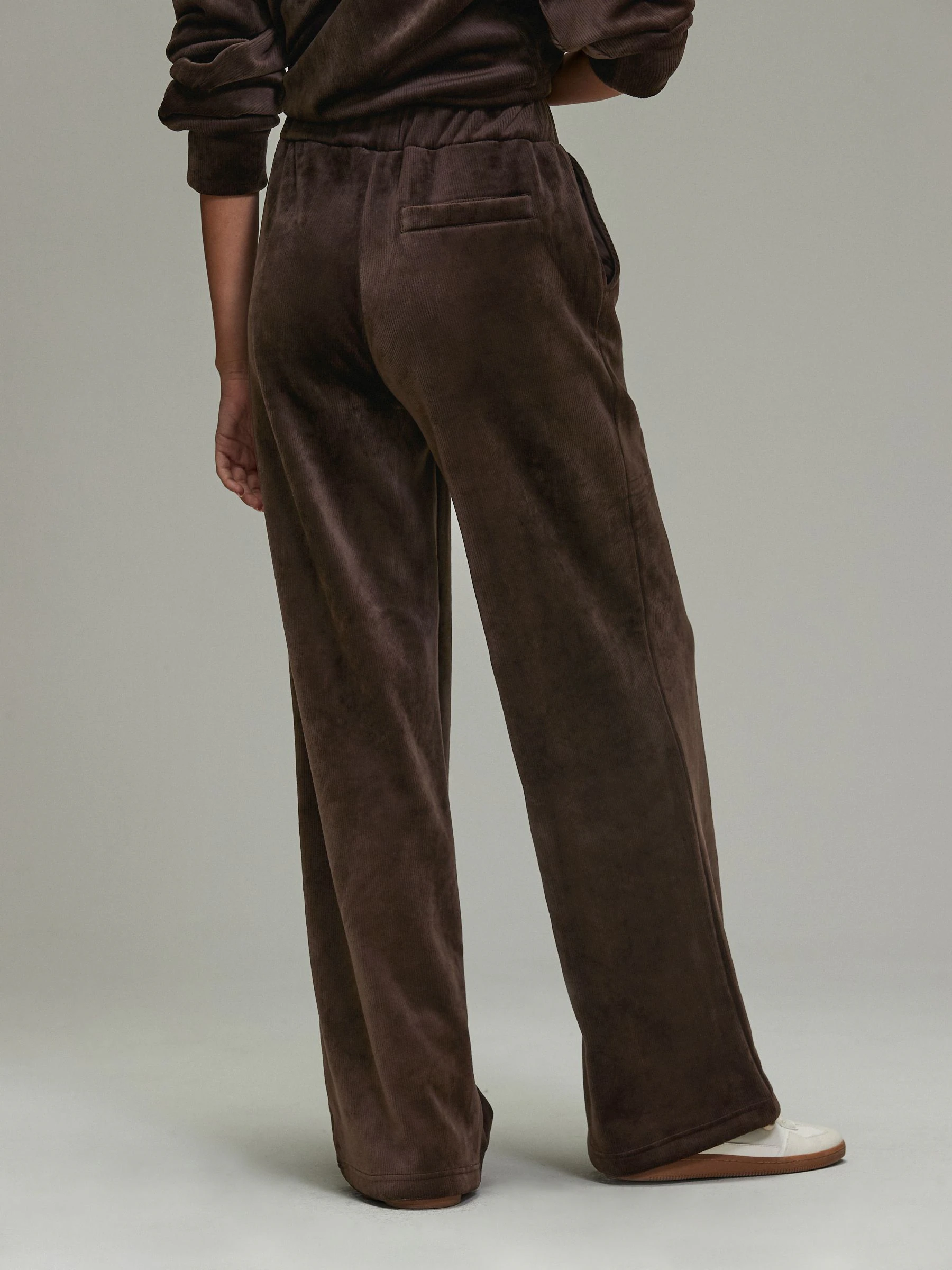 Chocoladebruin - Soft Feel Cord Wide Leg Trousers
