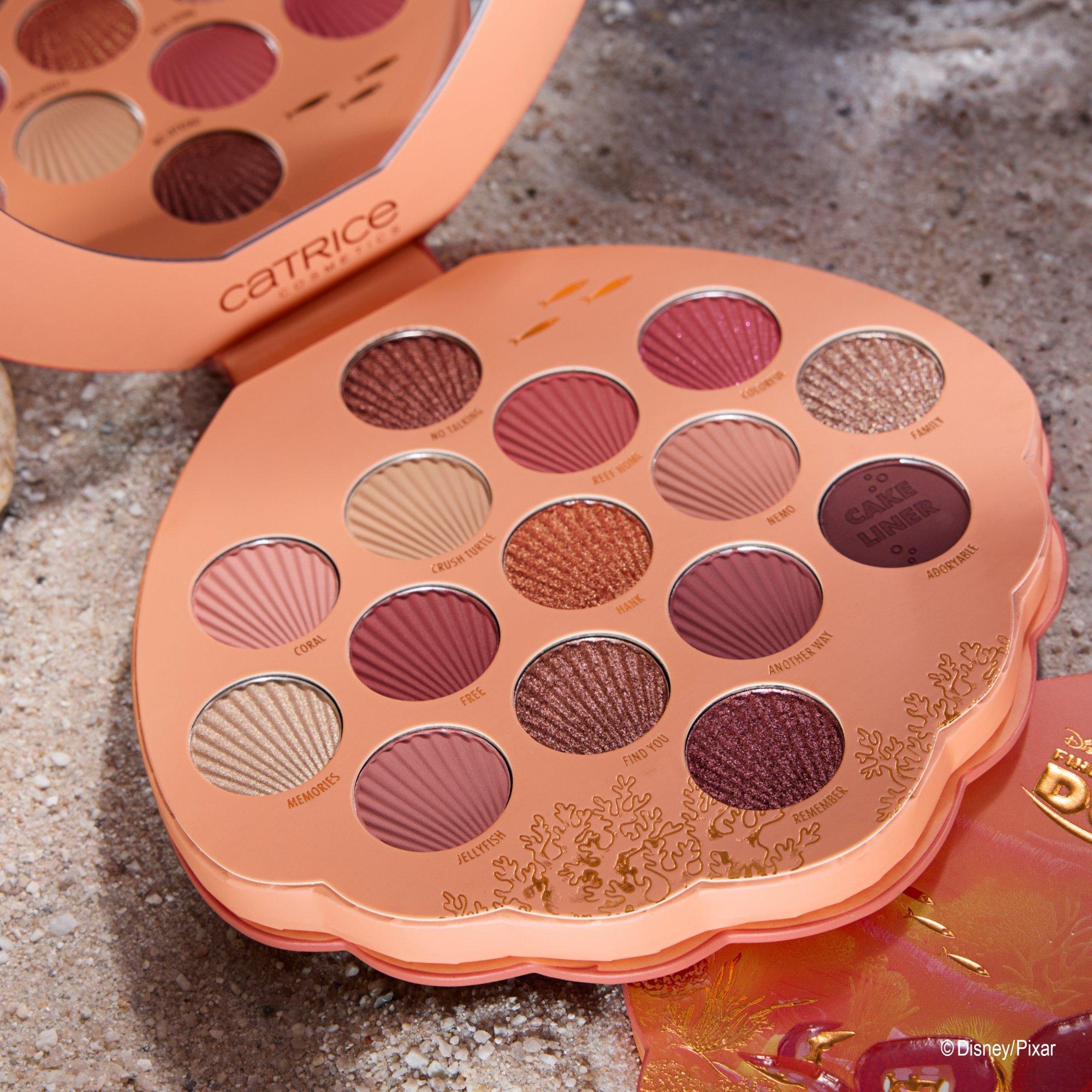 Disney Pixar Finding Dory Eyeshadow Palette