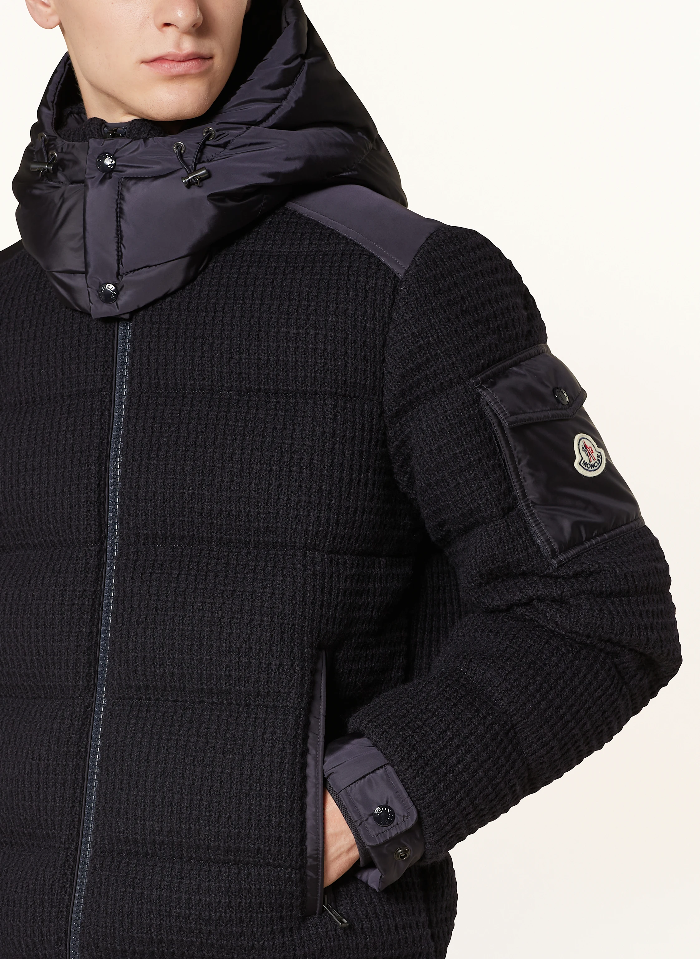 MONCLER Daunenjacke im Materialmix mit abnehmbarer Kapuze