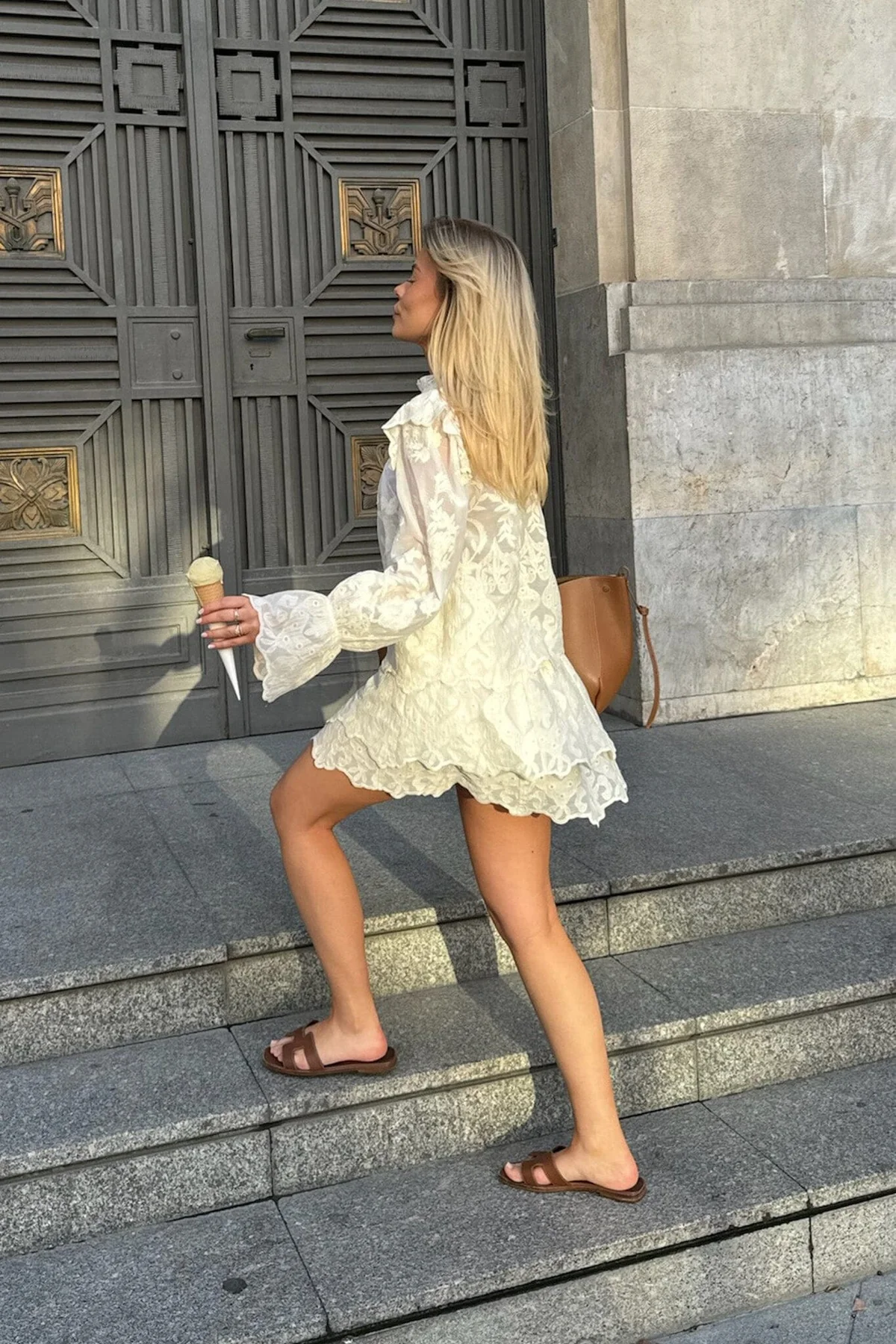 BYIC Ellinoric Lace Mini Skirt