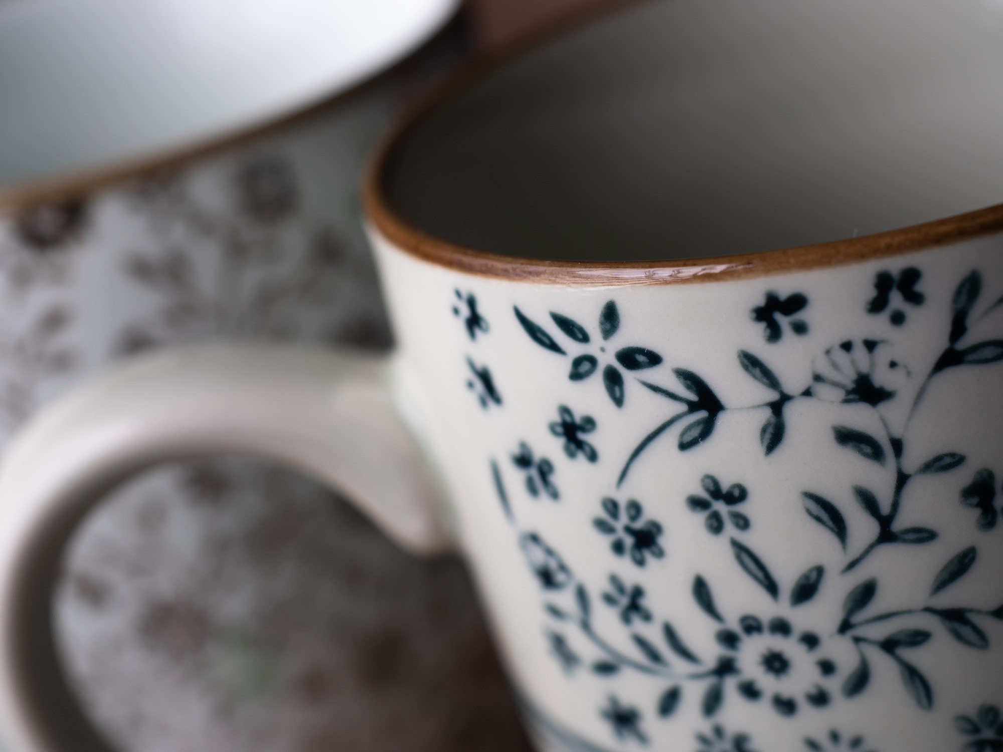 Tasse Gordes 'Fries', grau, blau, H 12 cm, Ø 9,5 cm zu 4,80