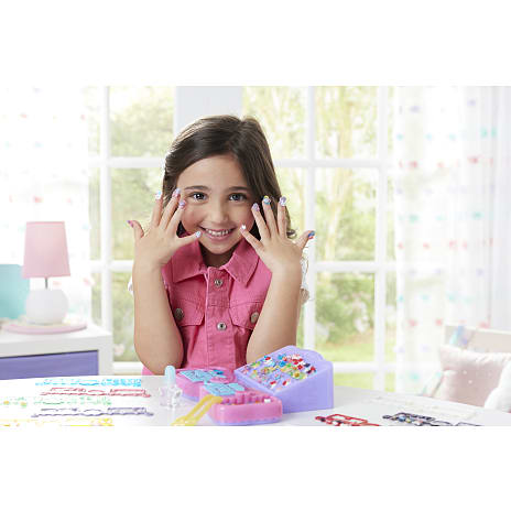 Aquabeads nail studio