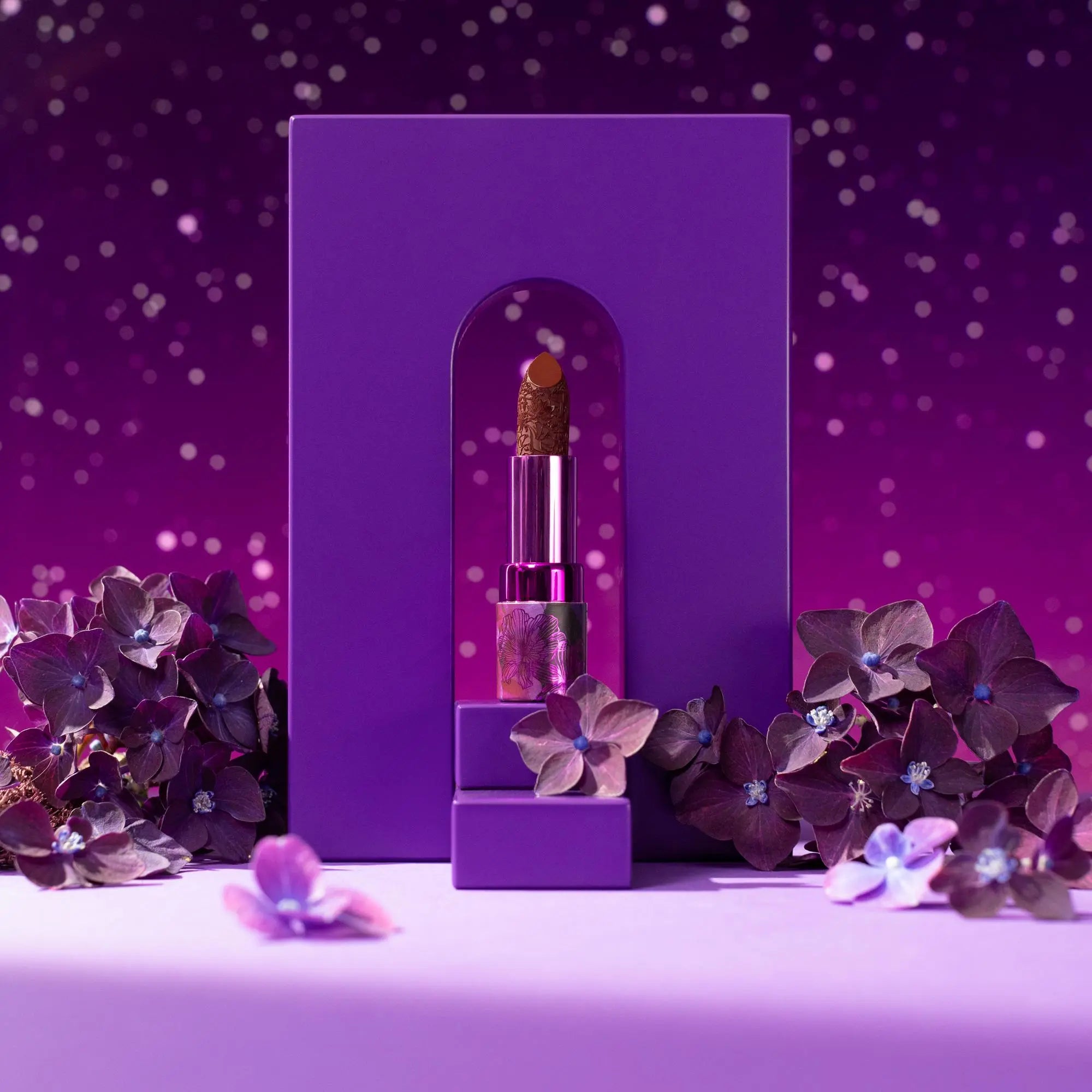 In The Bloom Light Satin Lipstick 01 Kisses At Midnight