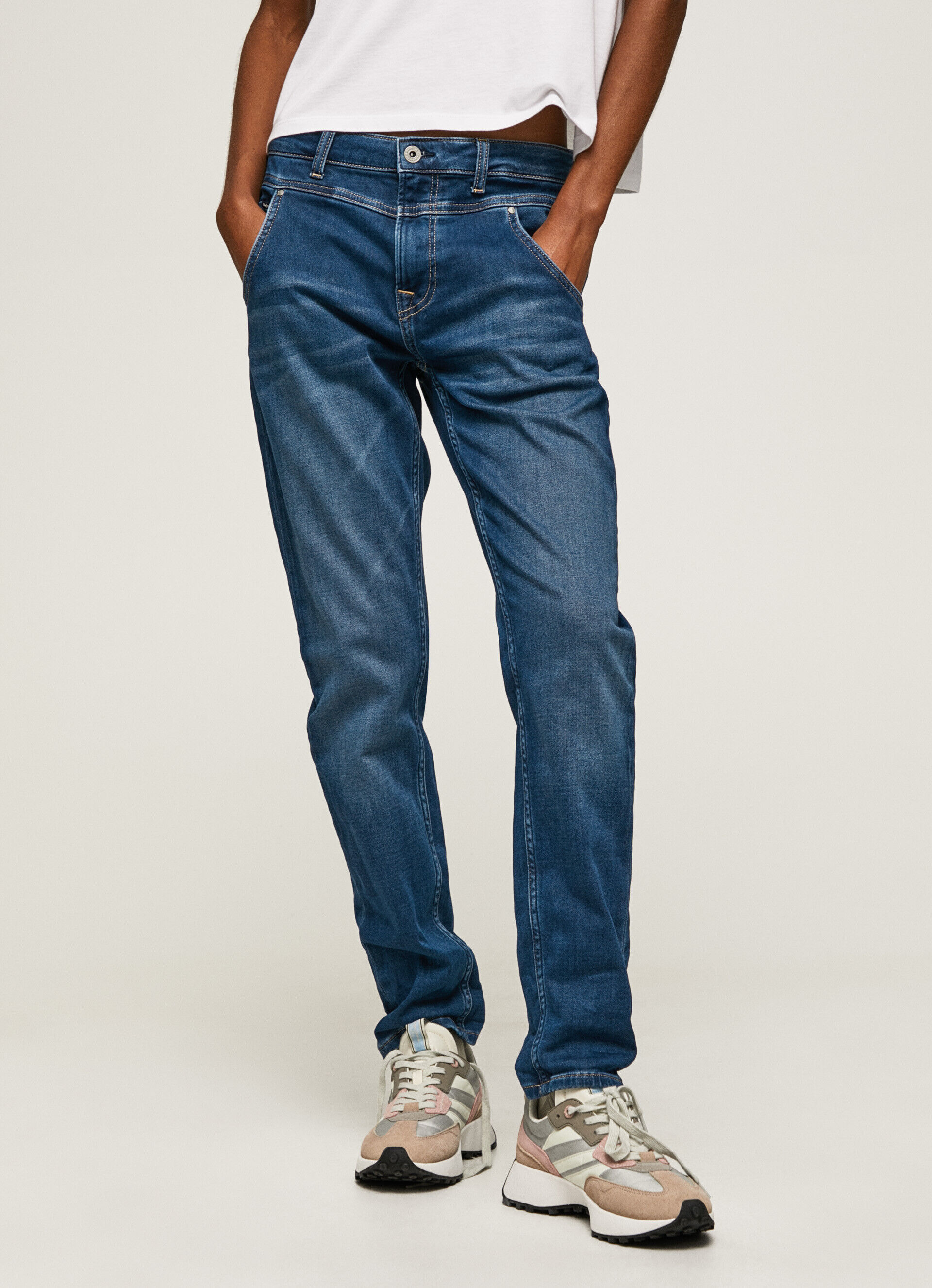 Calça jeans Jean Carey Fit Relaxed Medium Rise - denim