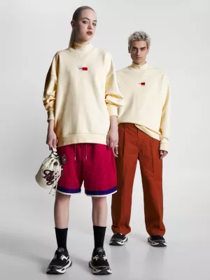 Moletom com gola alta falsa